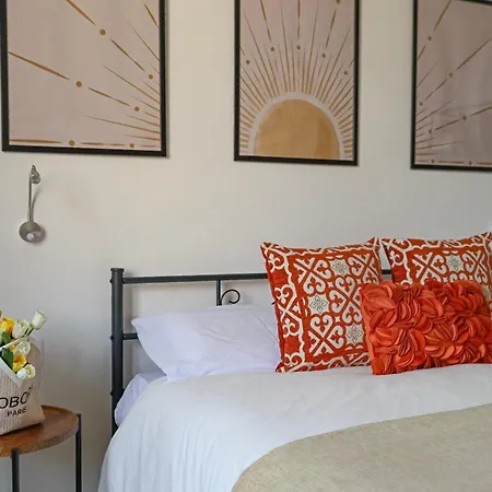 Residenza Lucano - Red Apartment Monserrato